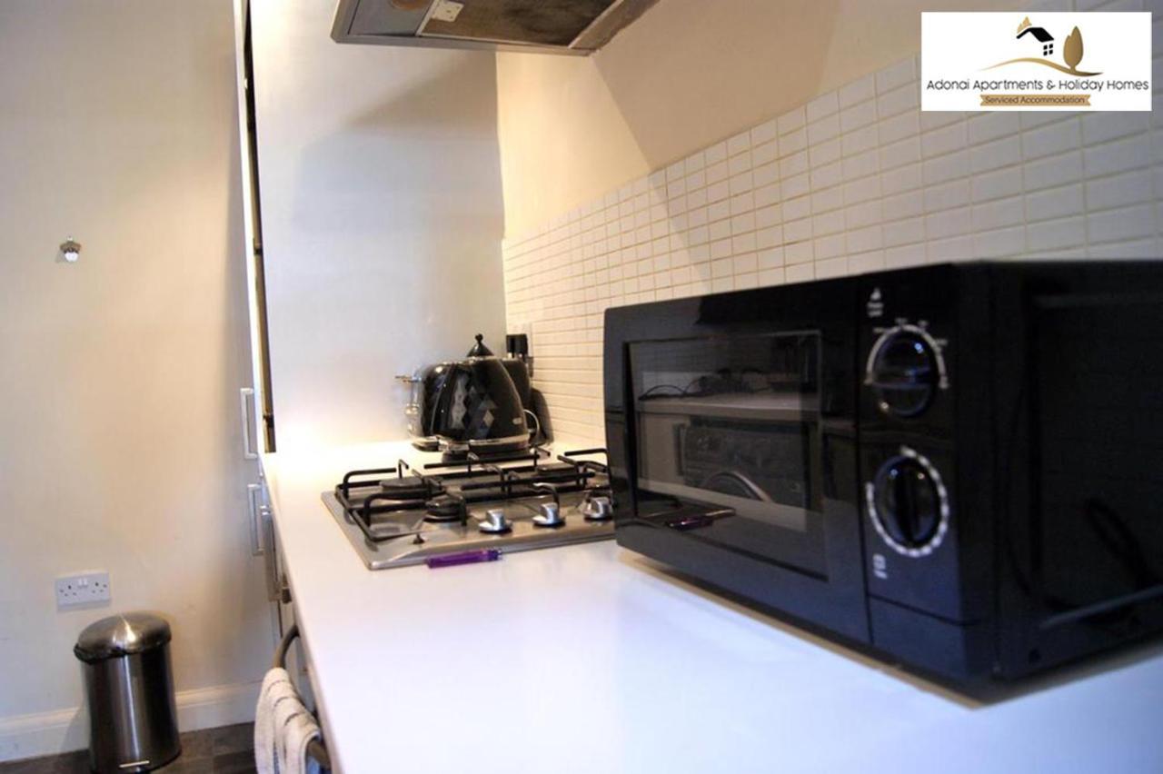 2 Bedroom Apartment At Dagenham , Adonai Serviced Accommodation, Free Wifi And Parking Dış mekan fotoğraf